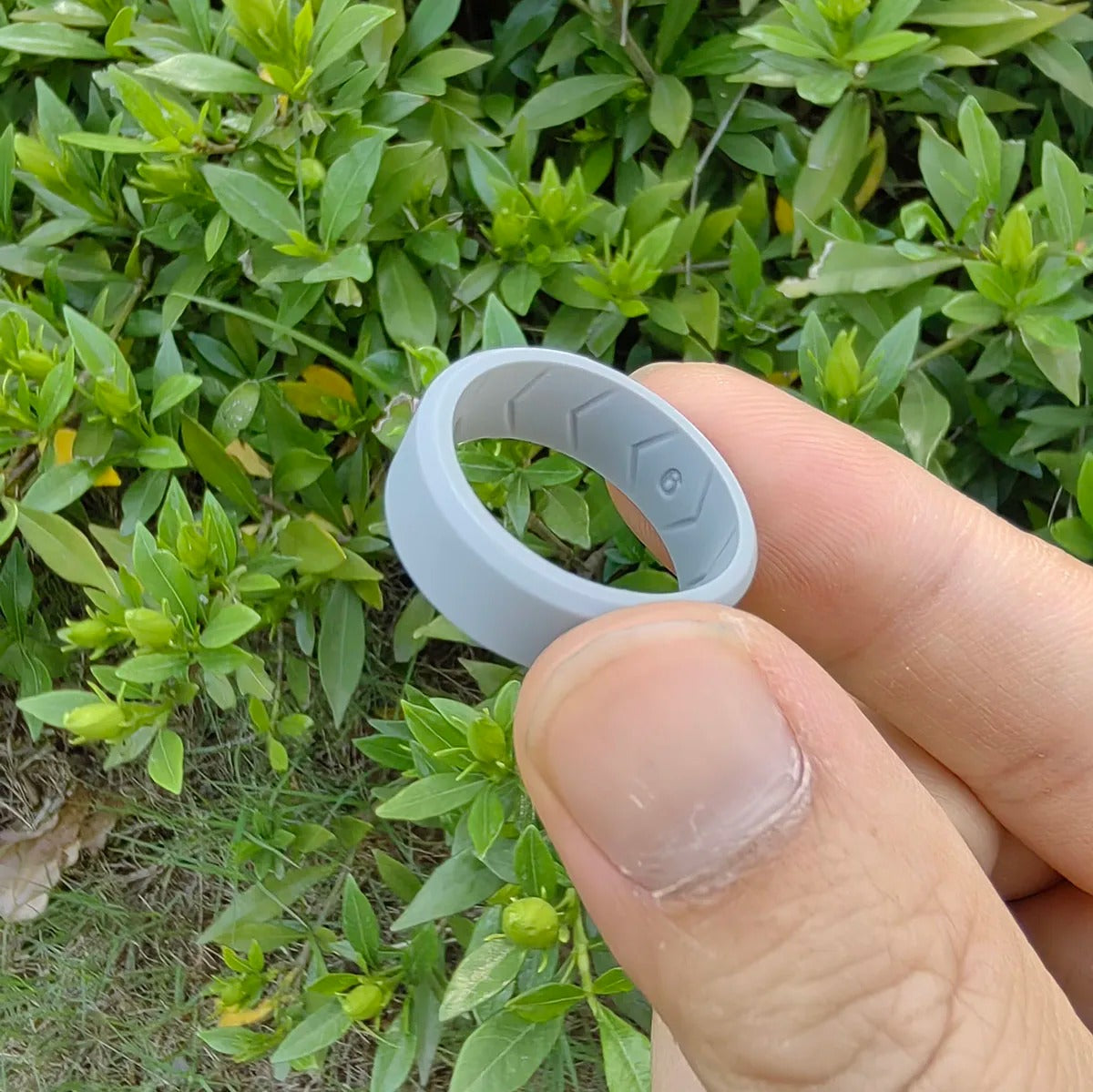 BowLift | Black Silicone Ring Set x 4– Stylish and Durable Wedding Band Alternative