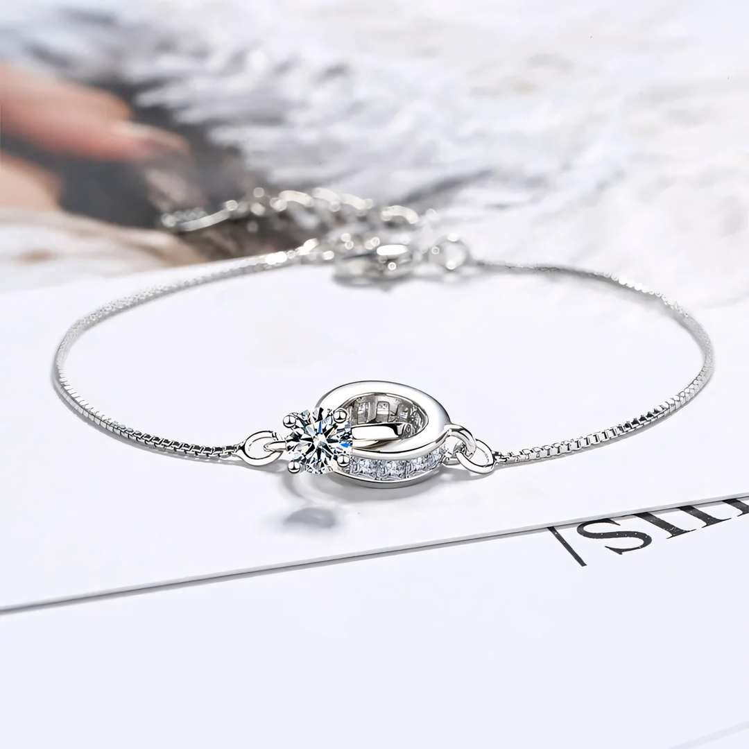 BowLift | Dainty Forever Linked Diamond Bracelet