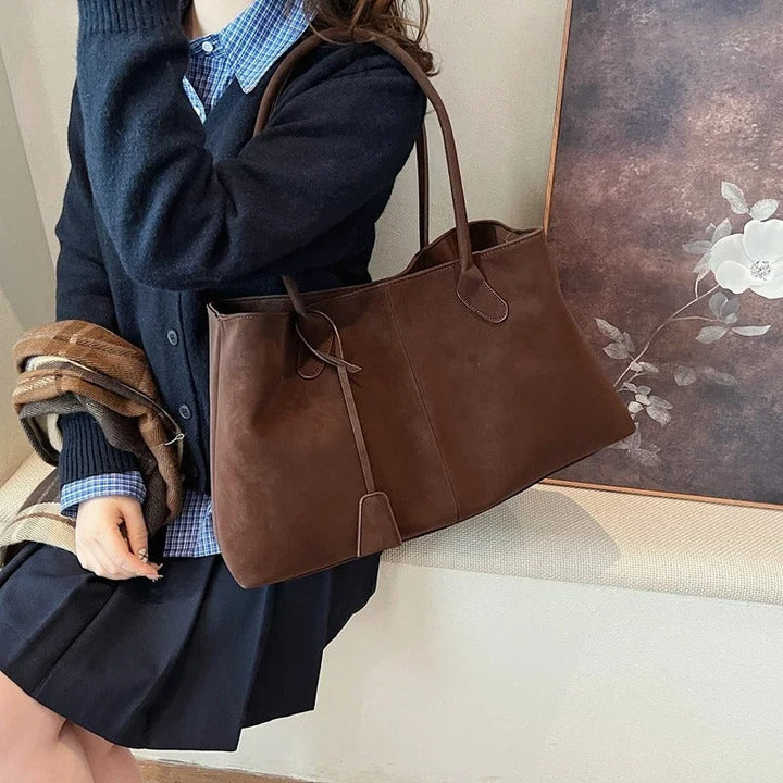 BowLift | Nakoo Luxe Tote Bag | Stylish and spacious bag for daily essentials