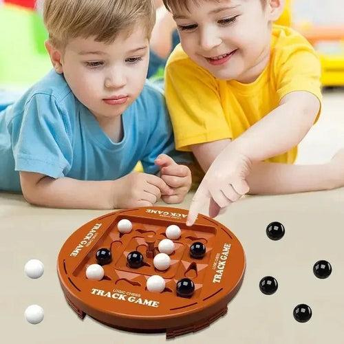BowLift | Rotating 4-in-a-Row Strategy Game