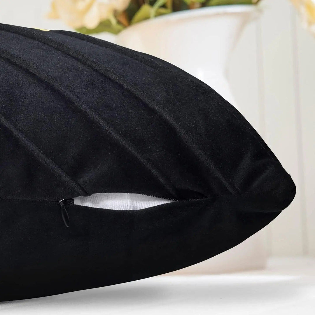 BowLift | Noir Élégance Cushion Cover - Luxury Velvet Cushion Cover with Gold Sequins - Refine Your Interior