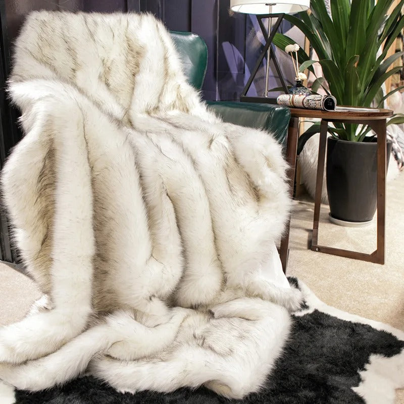 BowLift | Soft and Plush Blanket Winter Pattern Comfort with Delicate Fur