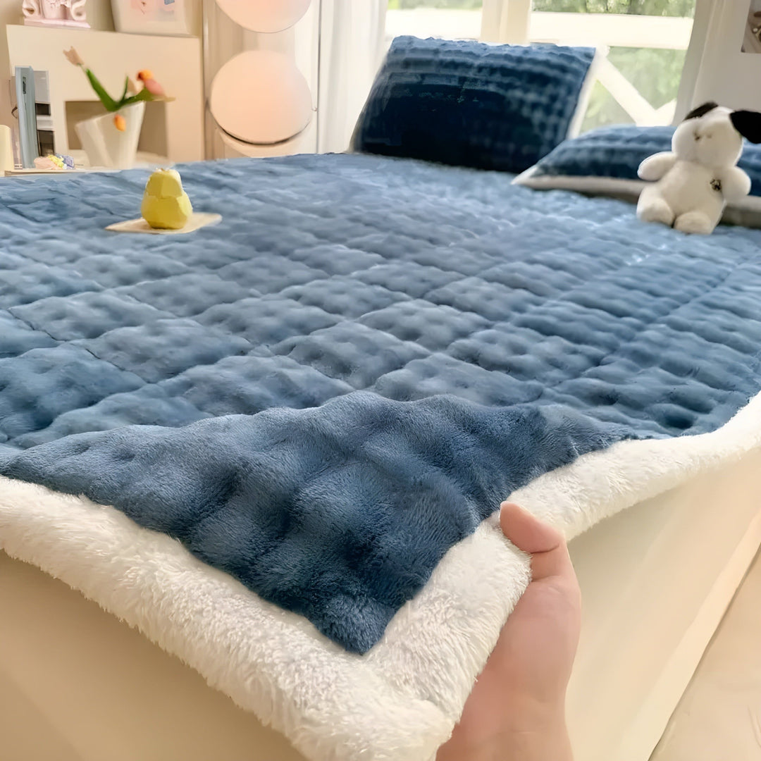 VelvetRest Bedding Set - Warmer Winter Milk Velvet Anti-Slip Mattress Cover | Bowlift