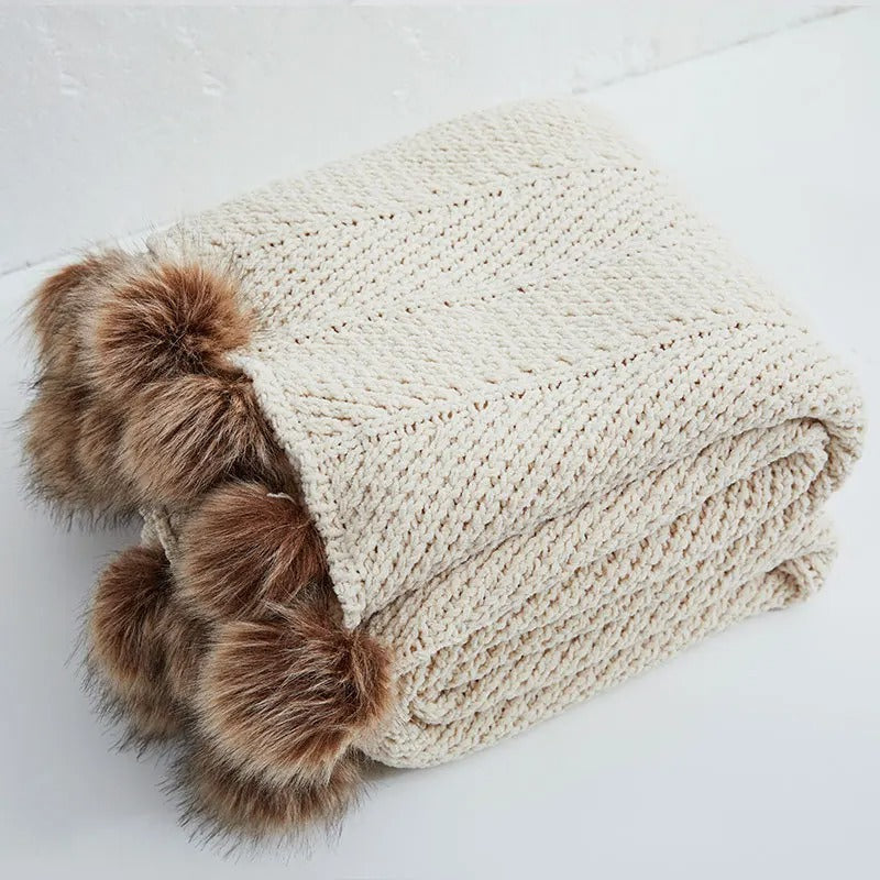 BowLift | KnitPom - Adorable Pompon Chenille Blanket