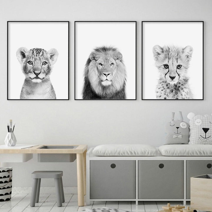 Black & White African Lion - Canvas Wall Art Print | Bowlift