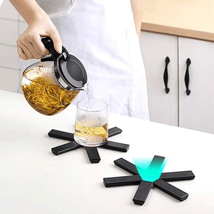 BowLift | Heat-resistant foldable coasters - 4 pieces for safety and style