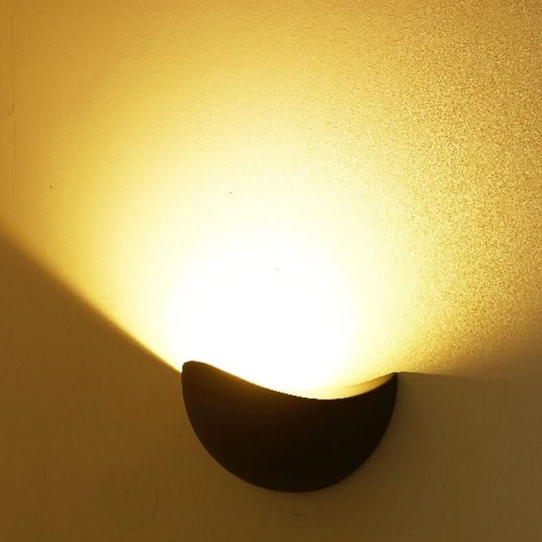BowLift | Minimalist Half-Round LED Wall Light – Modern Indoor/Outdoor Lamp