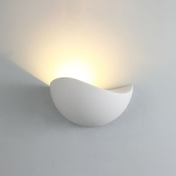 BowLift | Minimalist Half-Round LED Wall Light – Modern Indoor/Outdoor Lamp