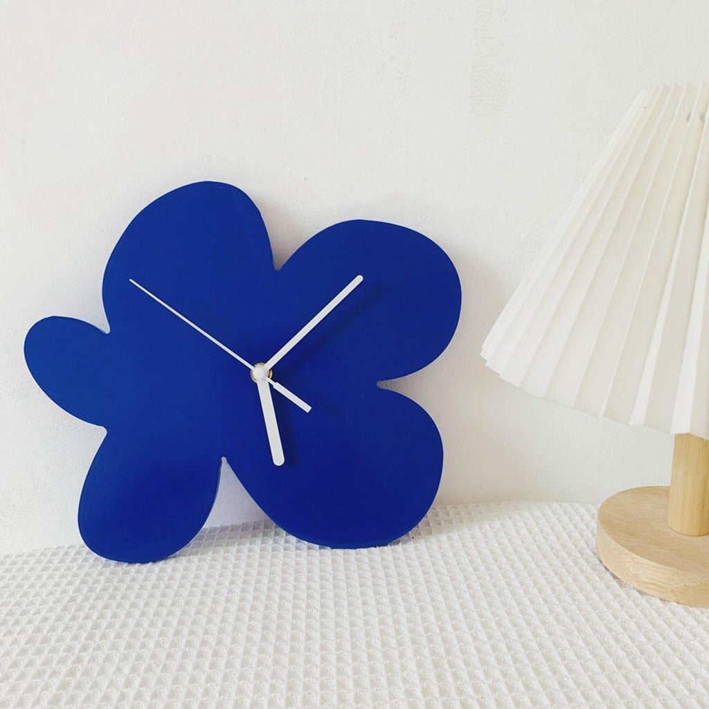 BowLift | Flower Blob Acrylic Wall Clock