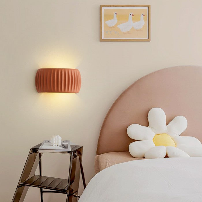 BowLift | Luxury Art Deco Wall Lamp made of Resin - Illuminate your Interior