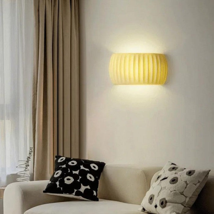 BowLift | Luxury Art Deco Wall Lamp made of Resin - Illuminate your Interior