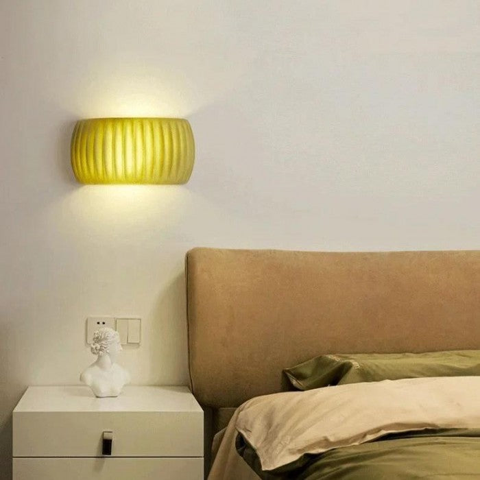 BowLift | Luxury Art Deco Wall Lamp made of Resin - Illuminate your Interior