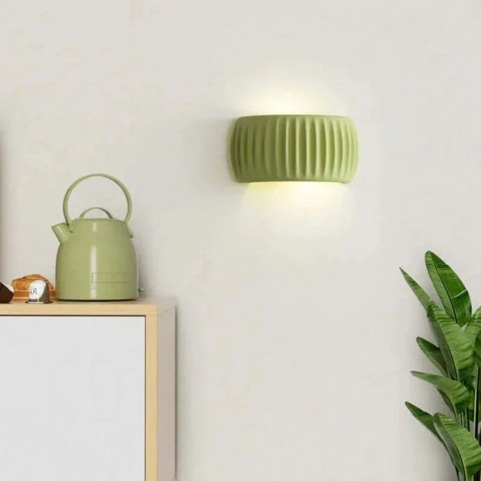 BowLift | Luxury Art Deco Wall Lamp made of Resin - Illuminate your Interior