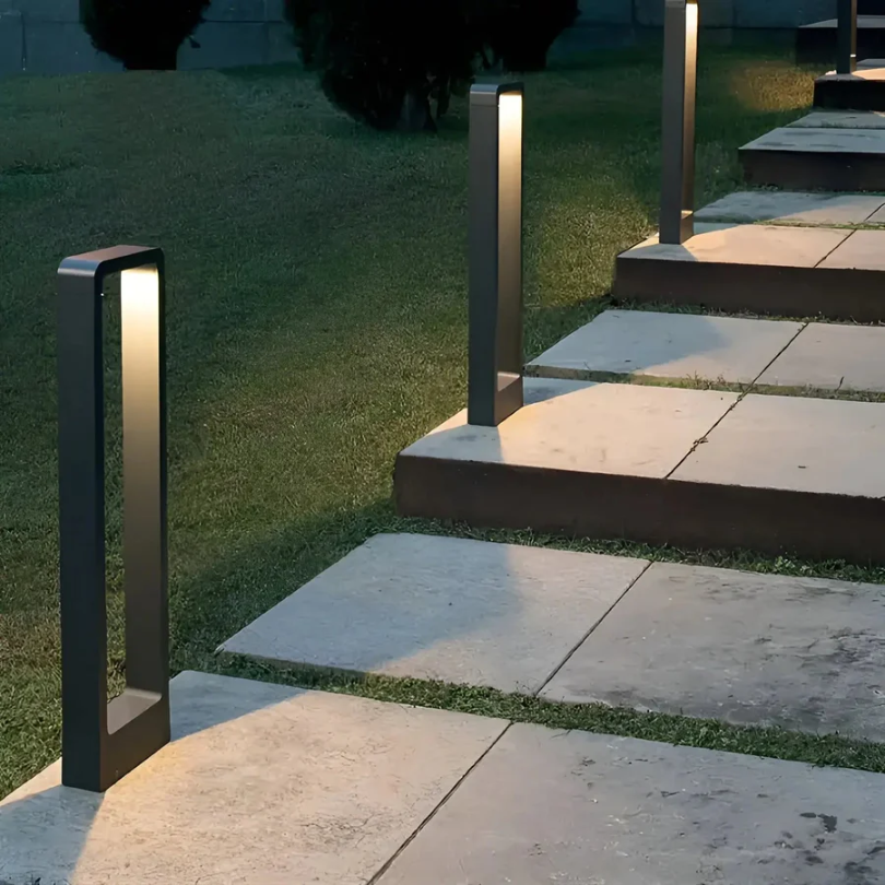 BowLift | Modern LED Garden Lighting - LumaGarde