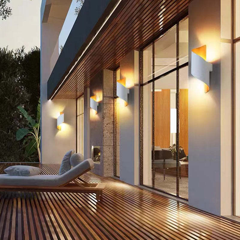 BowLift | Modern Spiral LED Wall Light - TwistLight