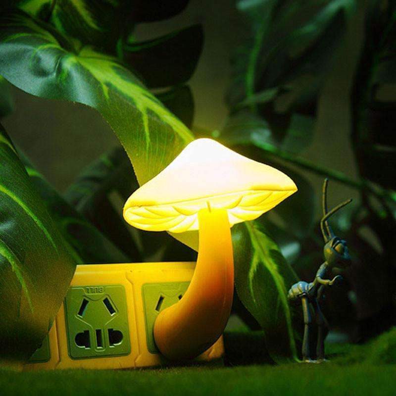 BowLift | Mushroom LED Night Lamp Wall Socket