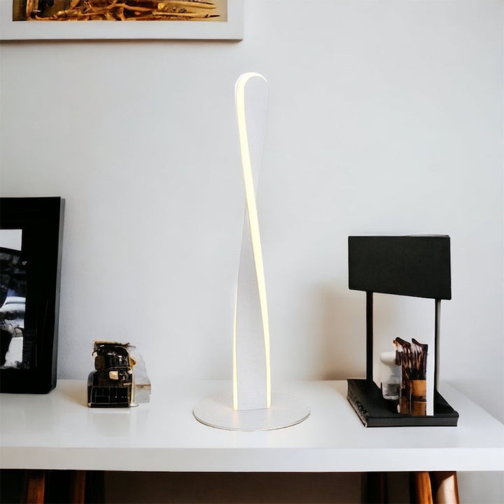 BowLift | DimLume – Aluminum Desk Lamp with Flexible Dimming Function
