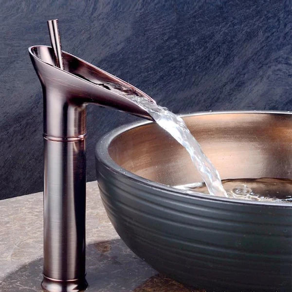 BowLift | AquaVintura Antique waterfall bathroom faucet | Brass fitting with single lever mixer | Hot & cold water | Bronze look