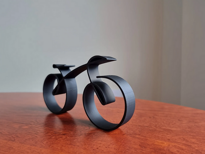 BowLift | VeloWire Bike Silhouette – Minimalist Metal Wall Decoration for Cyclists