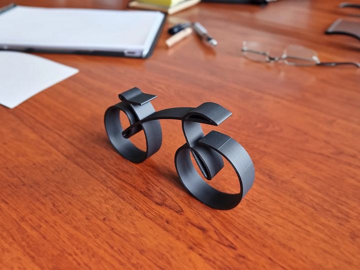 BowLift | VeloWire Bike Silhouette – Minimalist Metal Wall Decoration for Cyclists