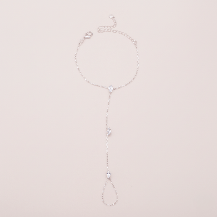BowLift | PalmGrace – Adjustable Finger Ring Palm Bracelet with Radiant Crystals