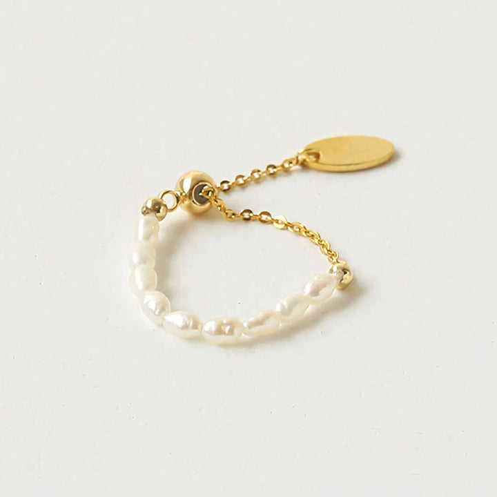 BowLift | Pearl Dangle Chain Ring