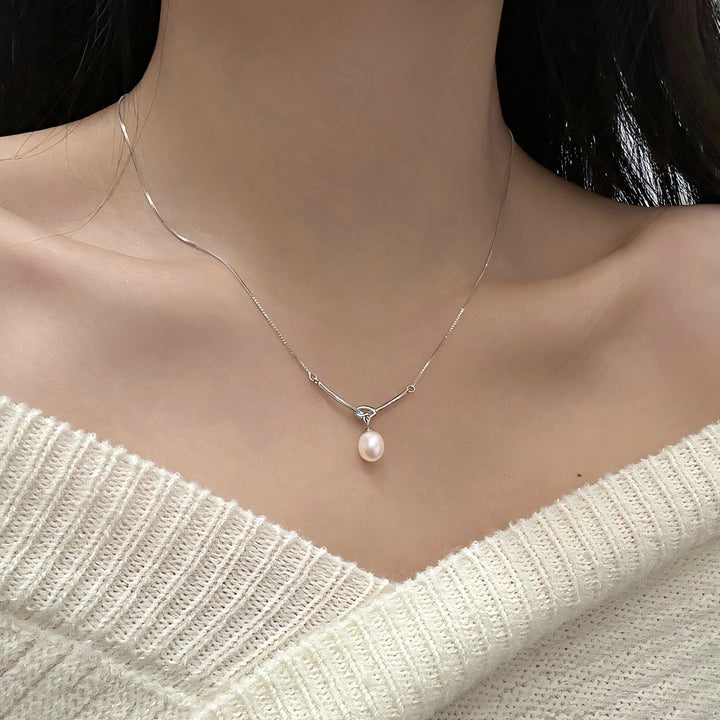 BowLift | Pearl Drop Knot Dainty Chain Necklace