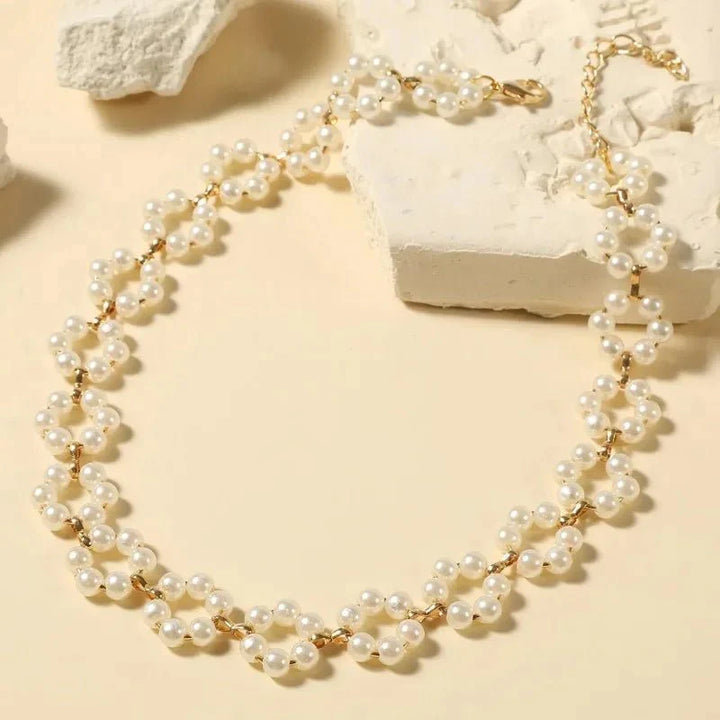 BowLift | Pearl Floral Daisy Choker Necklace