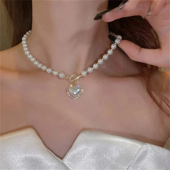 BowLift | Pearl Heart Clasp Choker Necklace