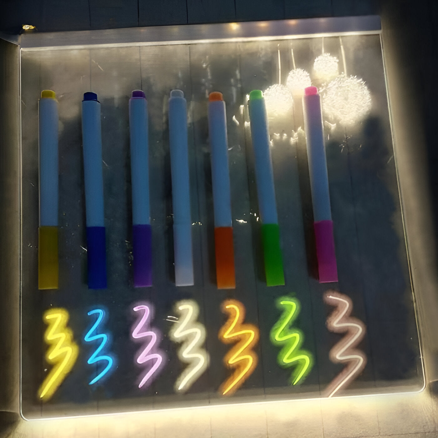 BowLift | LED Notice Board with 7 Colors Pen