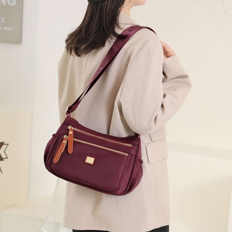 BowLift | Lightweight Nylon Shoulder Bag with Pockets
