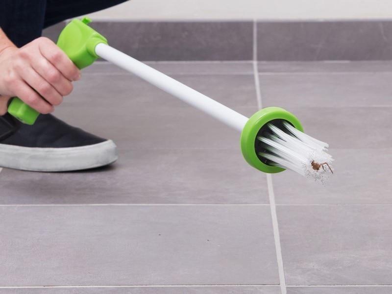 Critter Catcher - Humane Insect Grabbing Stick | Bowlift