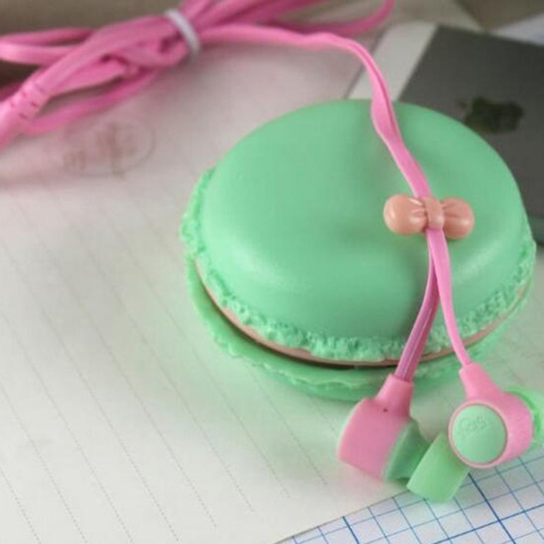 Macaron Earphones - with Case | Bowlift