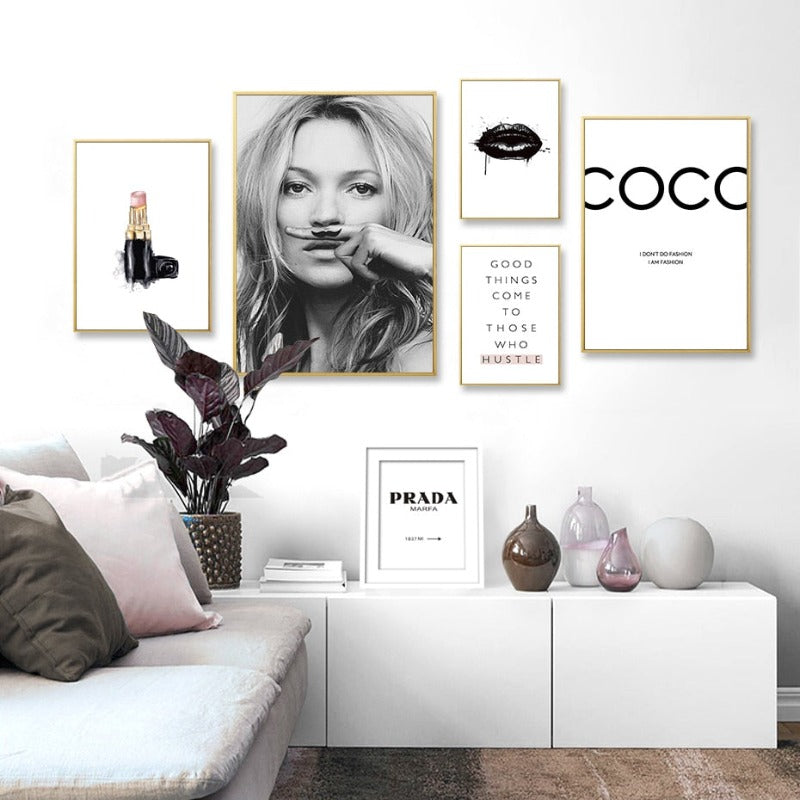 She Hustles - Canvas Wall Art Painting | Bowlift