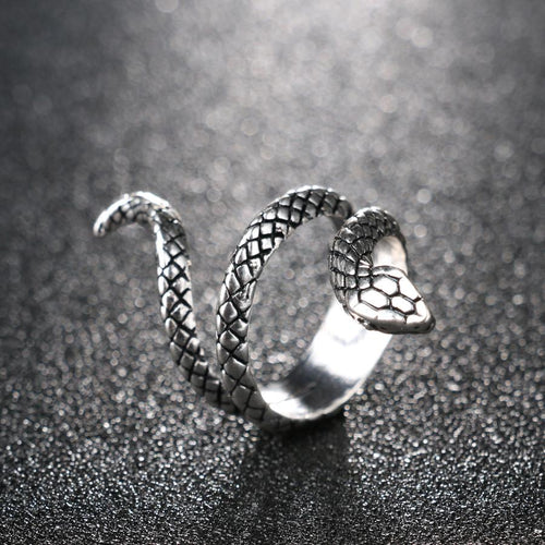 Covet - Serpentine Ring | Bowlift