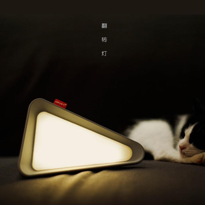 Pyramid - LED Flip Lamp | Bowlift