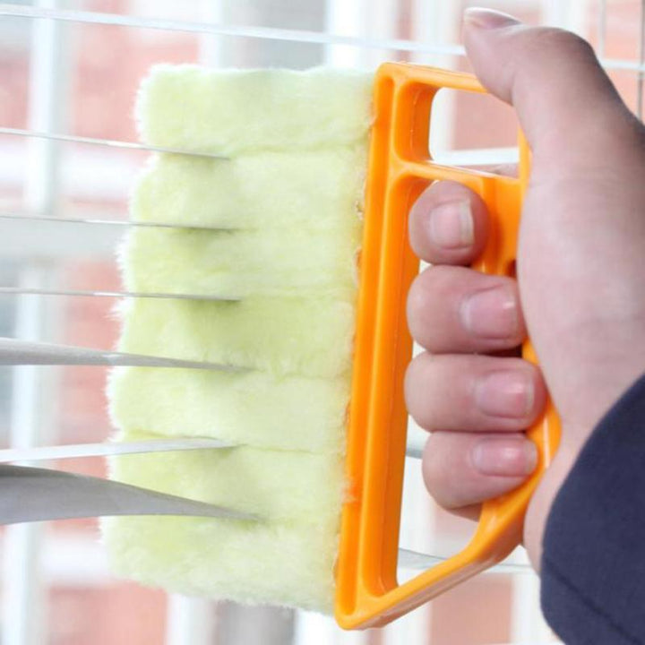 GoBtween - Microfiber Blind Cleaner | Bowlift