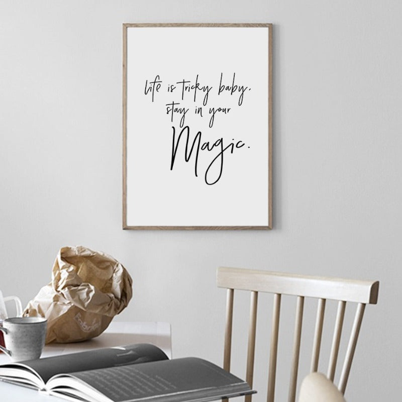 Travel Girl Inspiring - Canvas Wall Art Painting | Bowlift