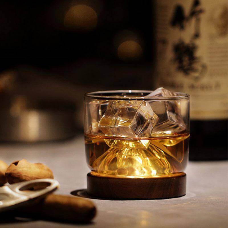 BowLift | Charming Mountain Whiskey Glass Set