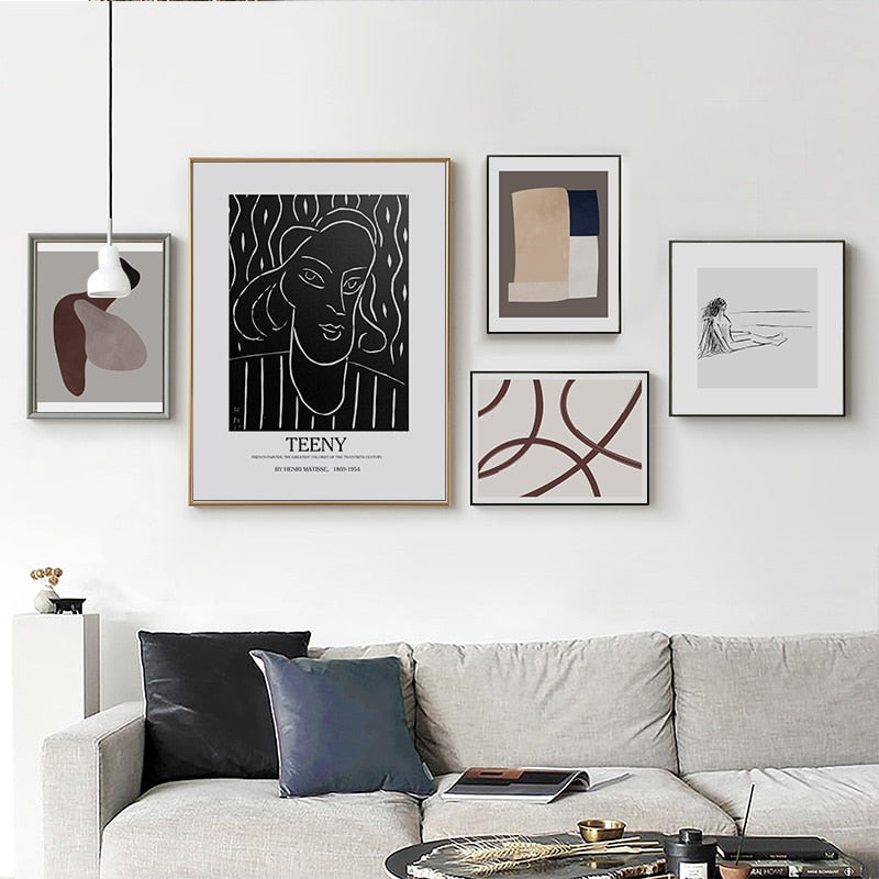 Geometric Europe Figure - Canvas Wall Art Painting | Bowlift