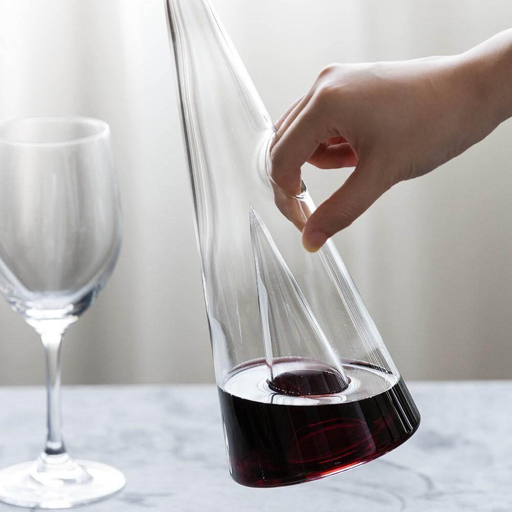 BowLift | Creative Pyramid Glass Wine Decanter