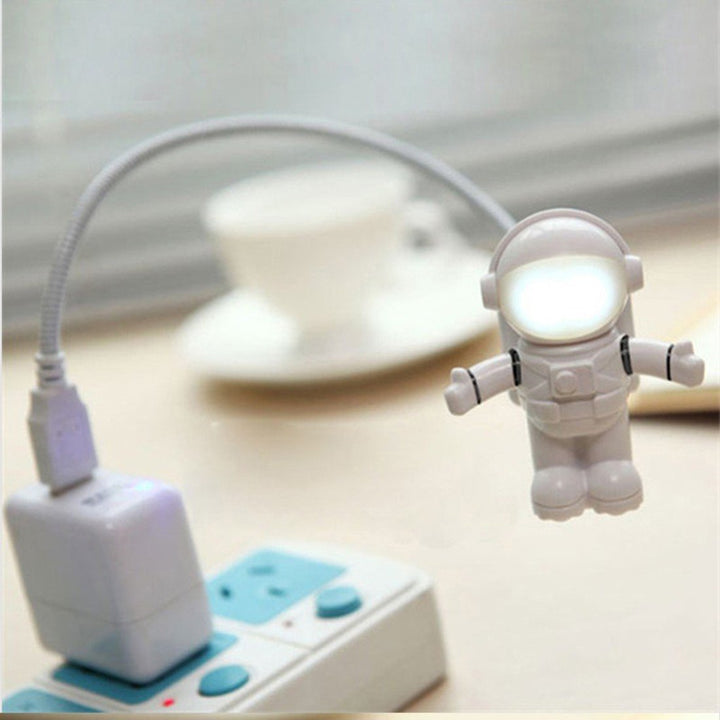Astronaut USB Light | Bowlift