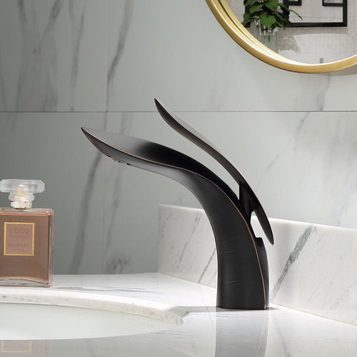 BowLift | Luxurious modern bathroom faucet