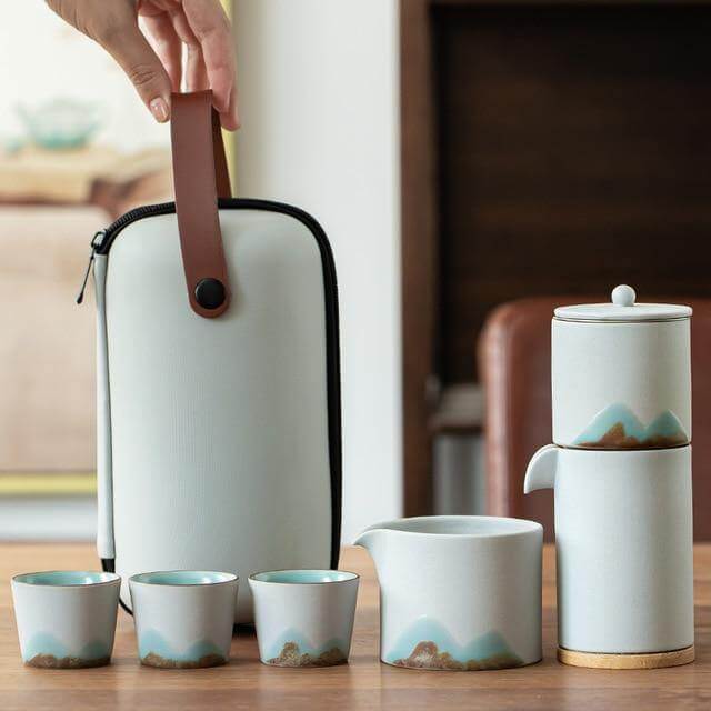 BowLift | Portable Travel Ceramic Mountain Teapot With 3 Cups
