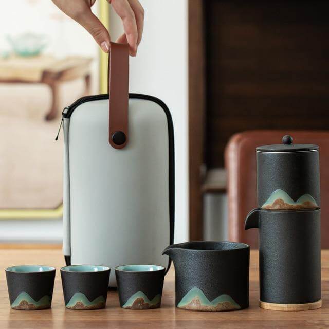 BowLift | Portable Travel Ceramic Mountain Teapot With 3 Cups