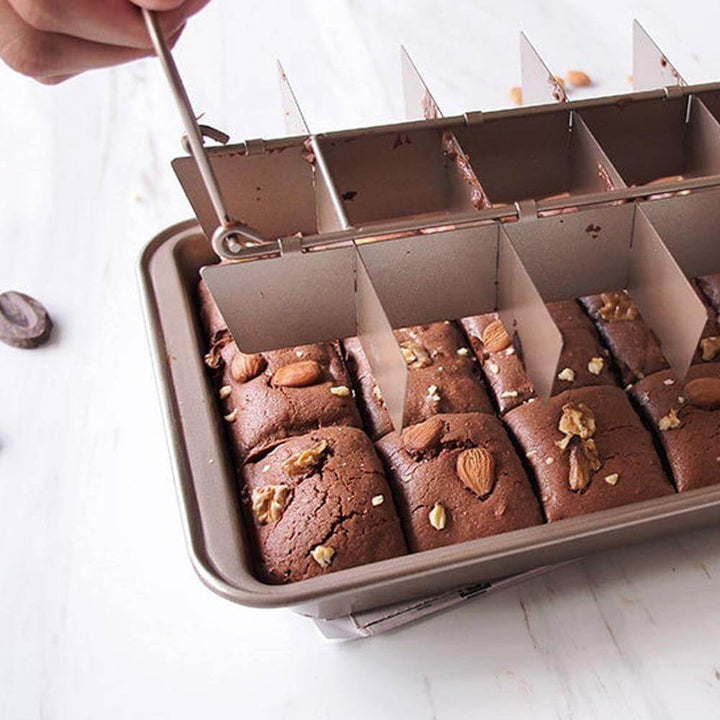 BowLift | 18 Cavity Non-Stick Professional Cake Mold