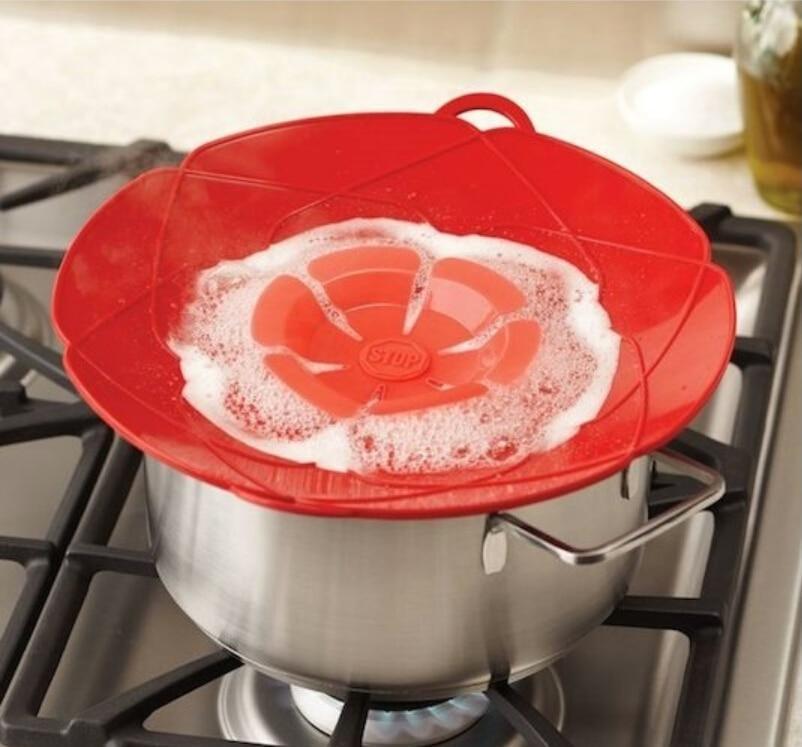 BowLift | Bloom Multi-Purpose Lid Cover and Spill Stopper