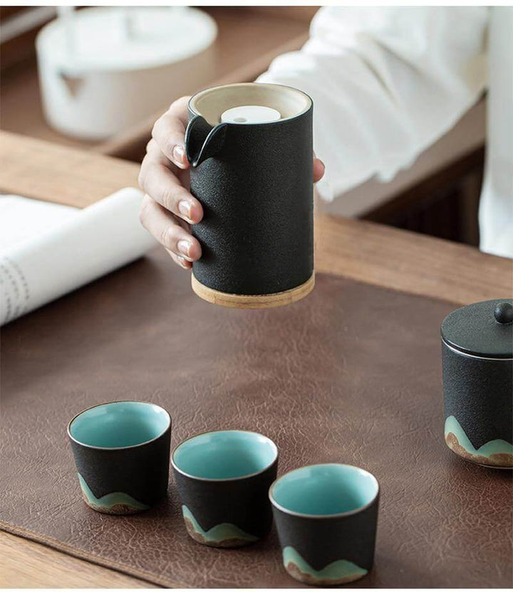 BowLift | Portable Travel Ceramic Mountain Teapot With 3 Cups