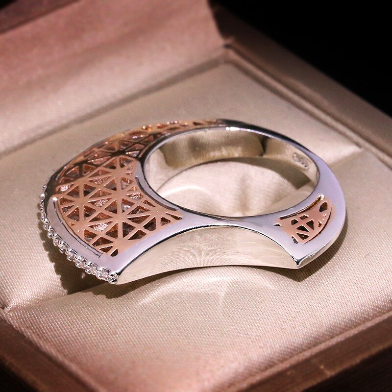 BowLift | Zirconium Moon Shape Personality Ring