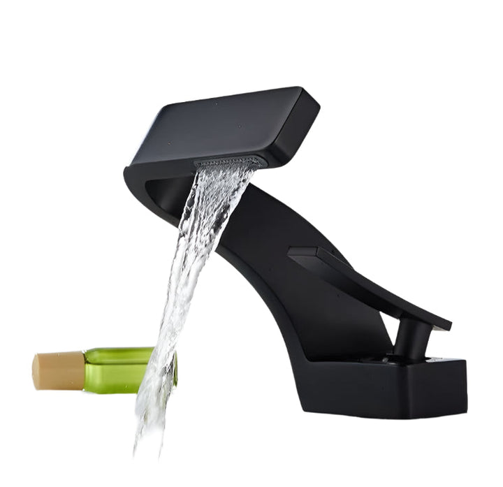 AquaArc Modern Kitchen Faucet Bowlift